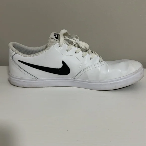 MEN'S NIKE SB CHARGE SNEAKERS - Picture 6 of 8